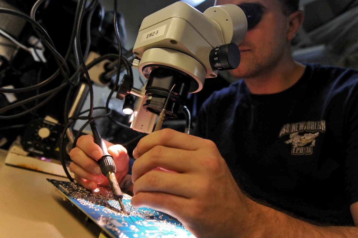 Technician Power Electronic Systems (TPES) workshop photo